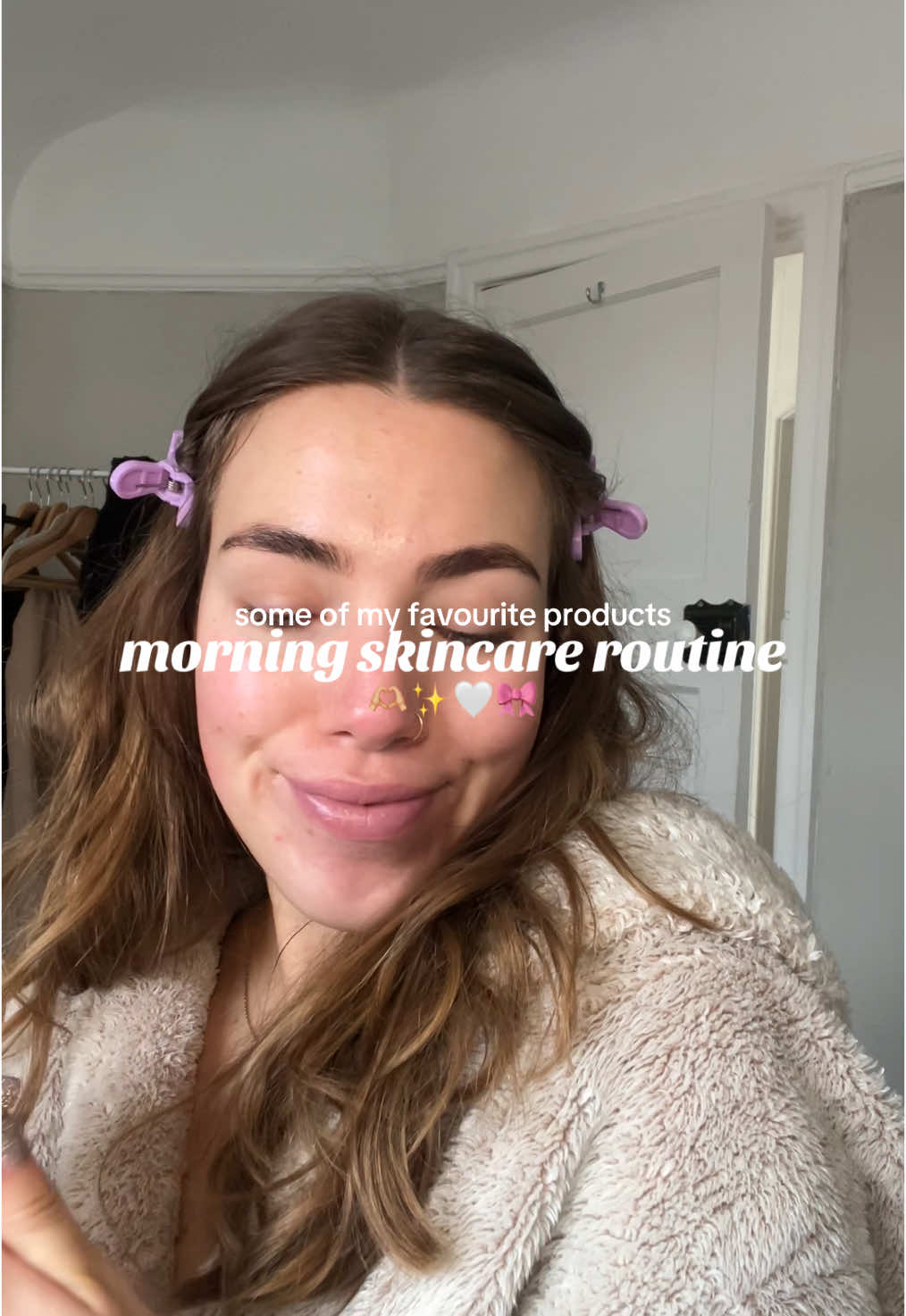 Do my morning skincare with me 🥹🫶🏼  #morningskincareroutine #morningskincare #skincareroutine #elemis #bubbleskincare 