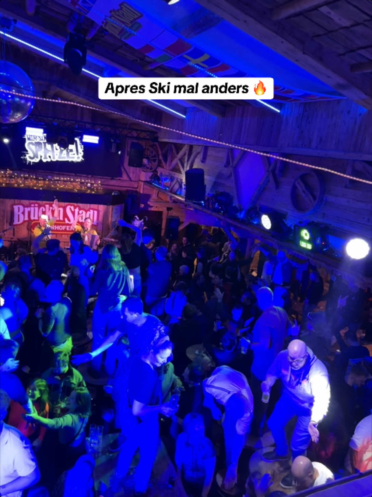 Die Band „Wir sind Spitze“ hat beim Apres Ski abgerissen 🔥🎉⛷️ #apresski 