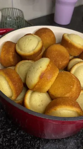 Vanilla Muffins recipe 🧁👩‍🍳  #CapCut #vanilla #vanillamuffins #muffins #Recipe #bake #baking #bakingrecipes #cakes #breakfast #breakfastideas #bakers #homemade #foryoupage❤️❤️ #fyp #fypage #fypp #foryoupage #foryourpage #trending #viral #video #mkhatshwa #january 