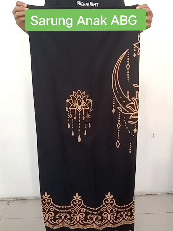 Sarung anak ABG bahan enak,adem, nyaman dipakai.   #sarung #sarunganak #sarunganaksantri #sarungviral #sarungmurah #sarungpria 