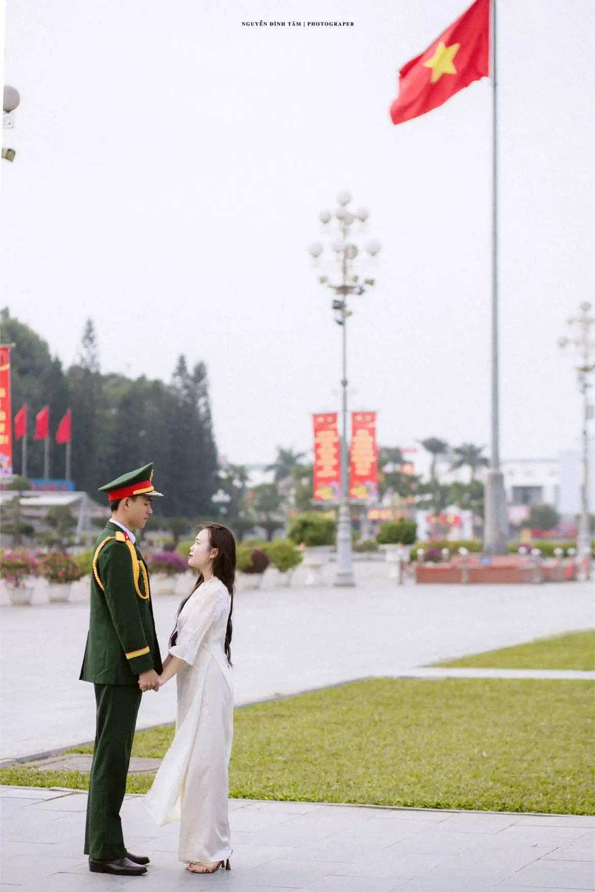 Mọi người đã có ảnh chụp chung với người ấy hết chưa, tranh thủ lịch nghỉ phép của người ấy đi chụp 1 bộ ngay thôi. 🌿 #couple#quannhan#tinhyeunguoilinh #xuhuong #quangtruonghochiminh 