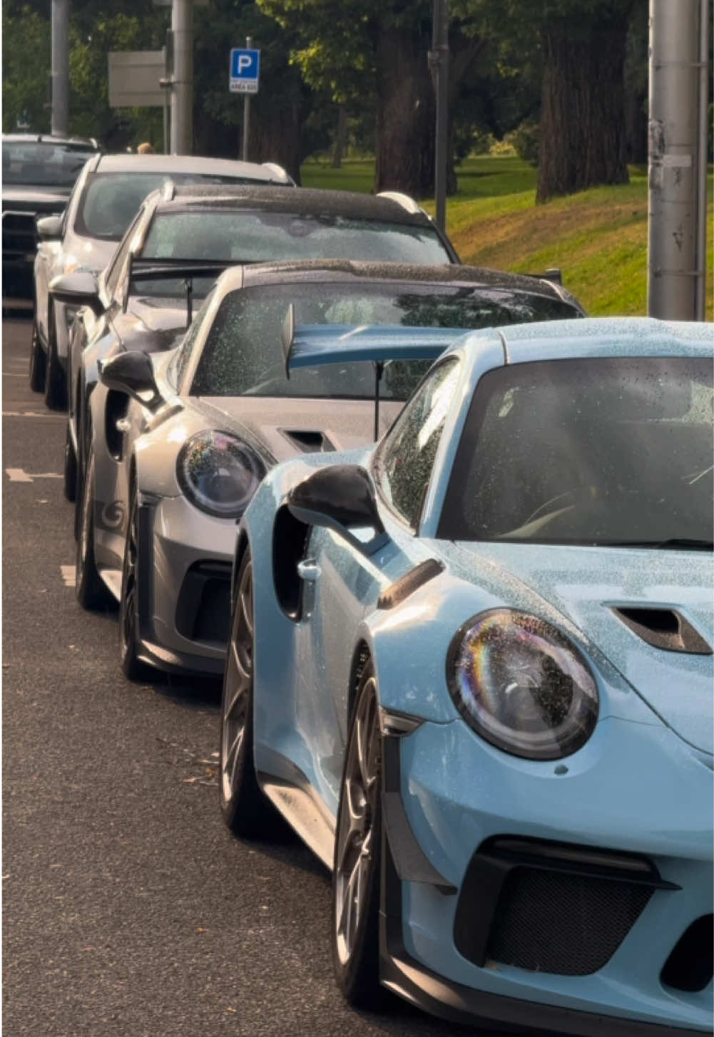 gt3rs+mr+rain 😍 #porsche #gt3rs #goviral #rain #cars #supercars #foryoupage 