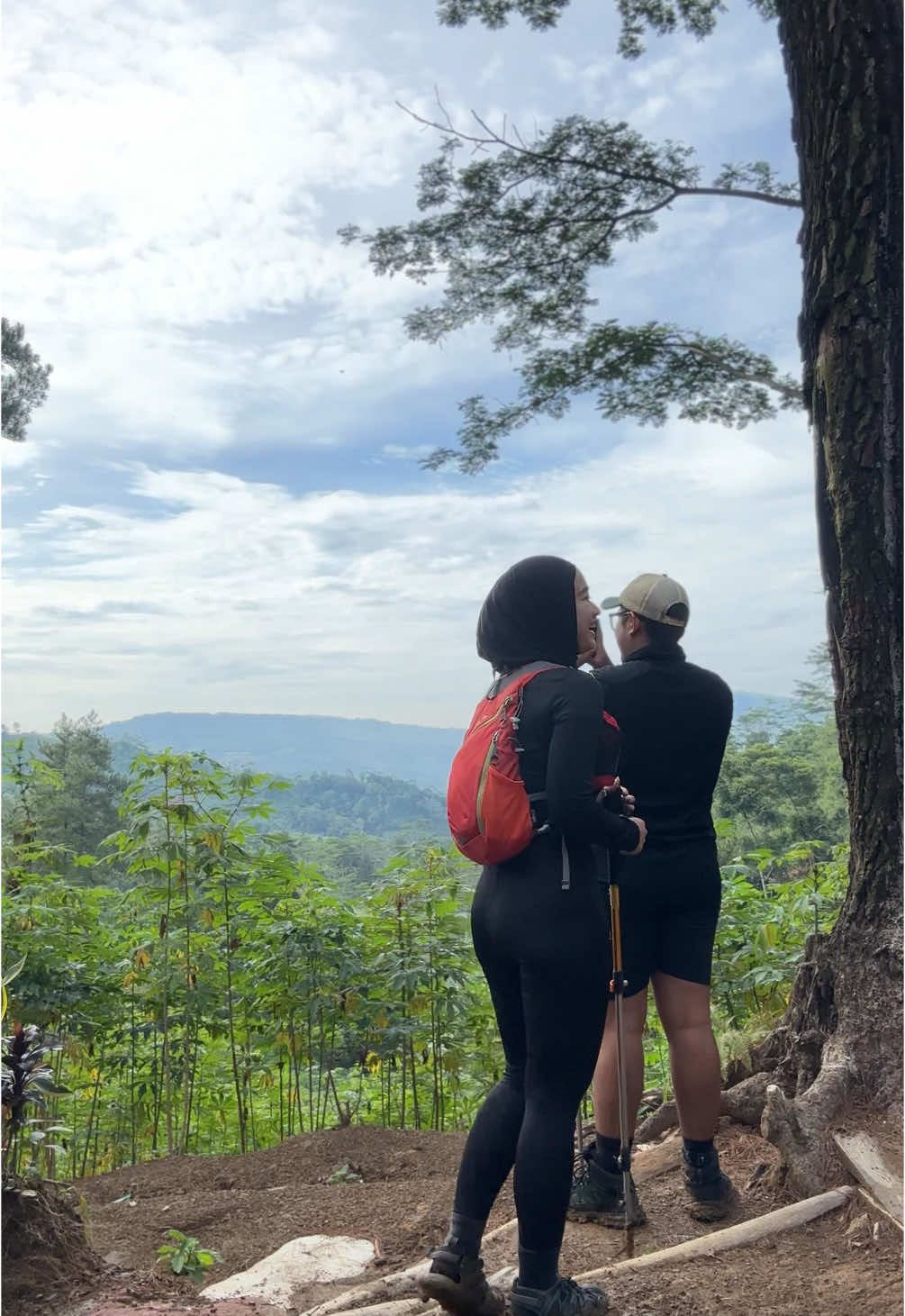 Trekking day🏃‍♂️🥾 #curug #sentul #weekendtrip 