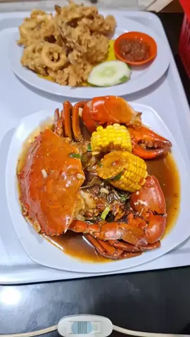 Malam mingguan disini yuukk 😍😋 #rmbumbubengsol #kepiting #cumigorengtepung #xyzbca #seafood #fypviralシ #mukbangseafood #gorontalokuliner 