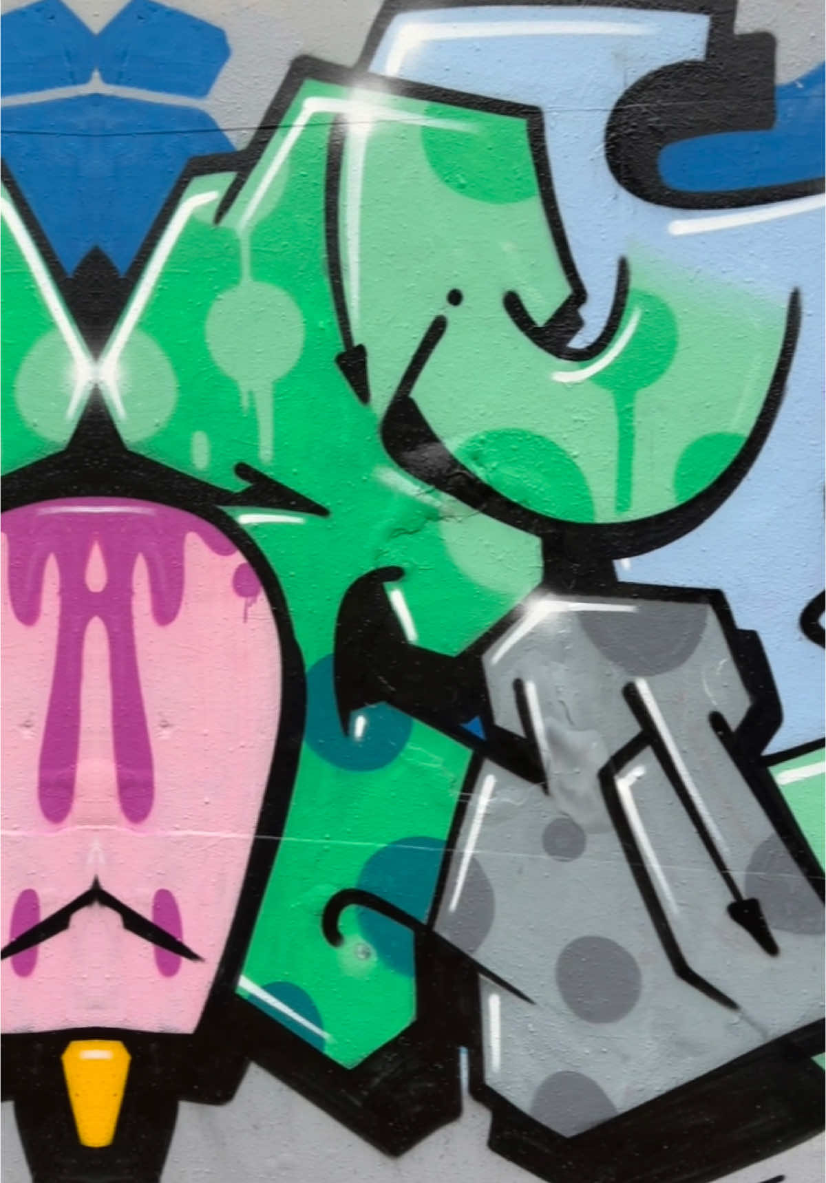 Quick stop at Tingalpa drains in Brisbane.  #graffiti