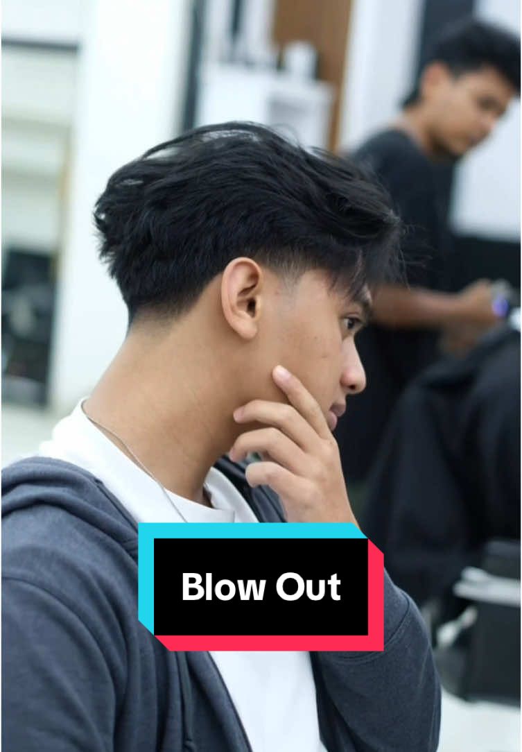 Oke fix Blow Out jadi trend haircut 2025!  #blowout #taper ##hairpowder 