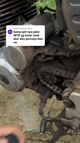 Membalas @Risa langsung pake motor yang bener bener kotor #zevdetailing #enginedegreaser #pengkilapbodymotor #penghitamhodykasar #shampoo #pyf 