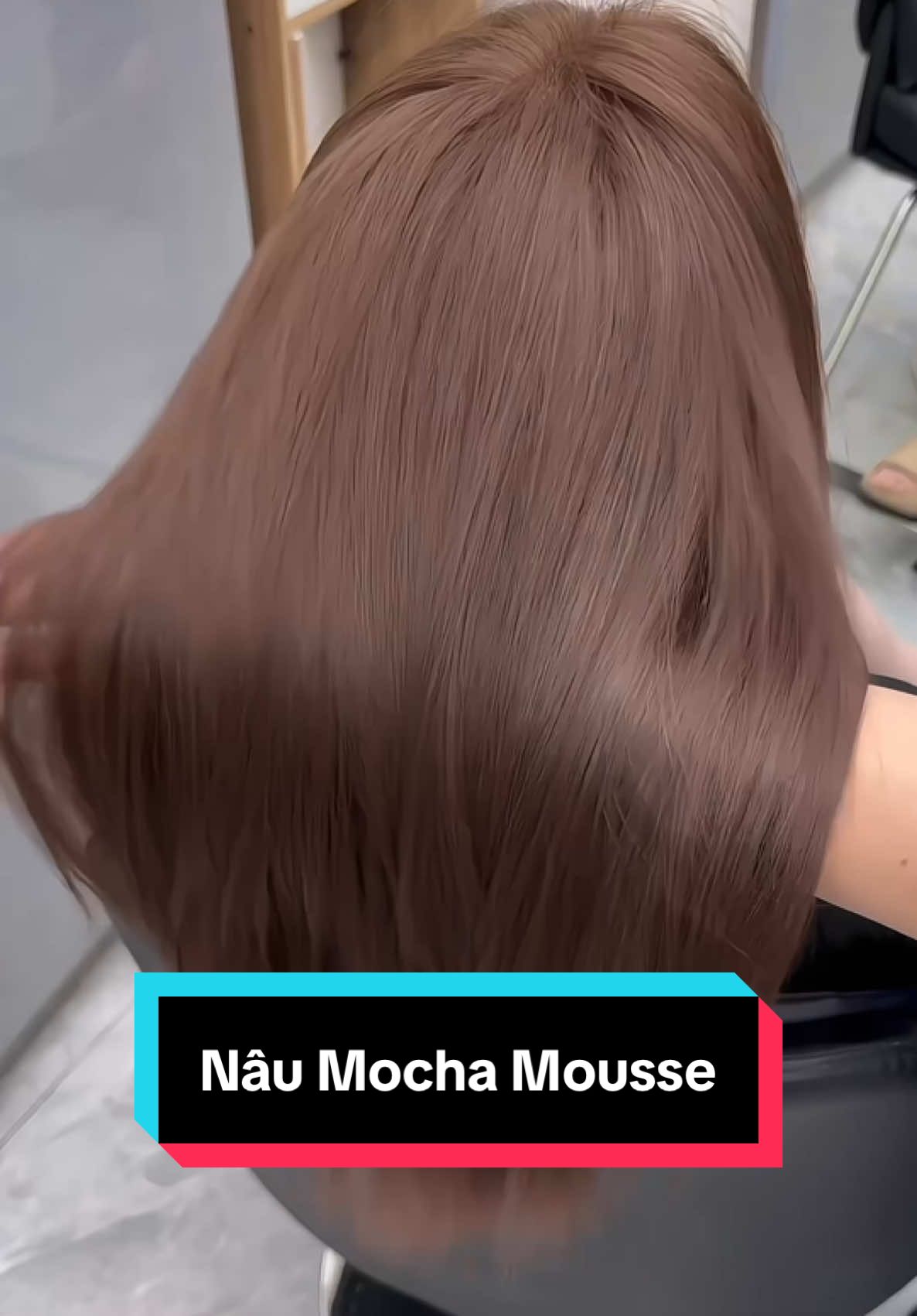 Nâu Mocha Mousse - Tone màu đc bình chọn đẹp nhất 2025 ✨ #naumocha #trakygovap #trakyhairsalon #reviewlamdep #tocdep #trending #xuhuong #haircolor #hiimpho 