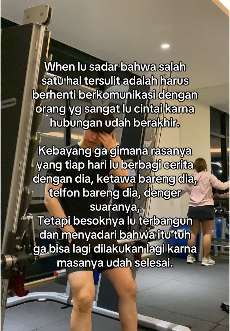 Waktu tuh ngga benar-benar nyembuhin luka, dia cuma bikin lu perlahan terbiasa hidup tanpa kehadirannya. #fyp #gym #motivation 