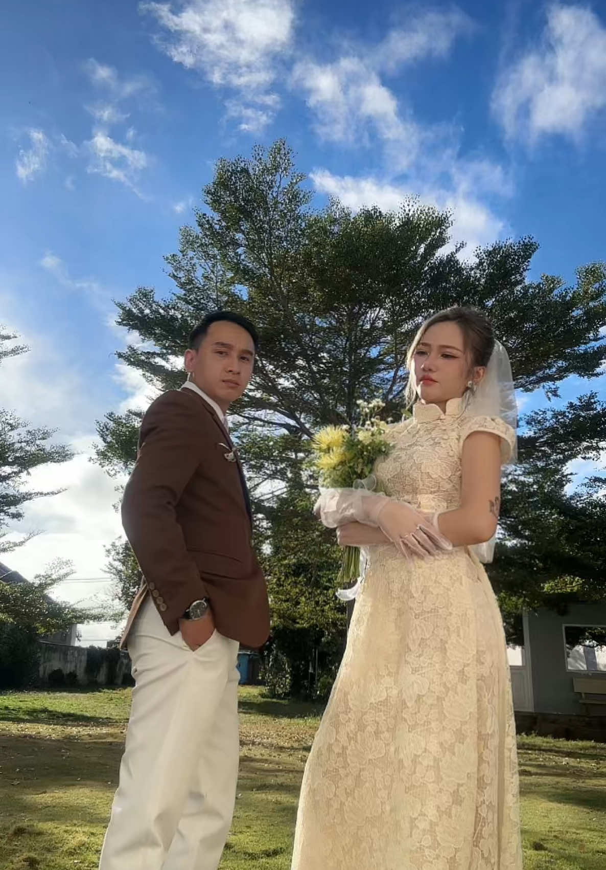 Đường anh anh nhảy  Đường em em múa 😃 #viral #chupanhcuoisaigon #wedding #damcuoi #codau 