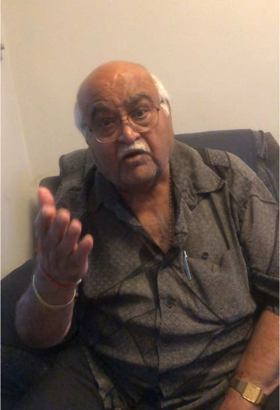 Kaka and toilet talk #bettercallkaka #indian #guji #gujju #gujarati 