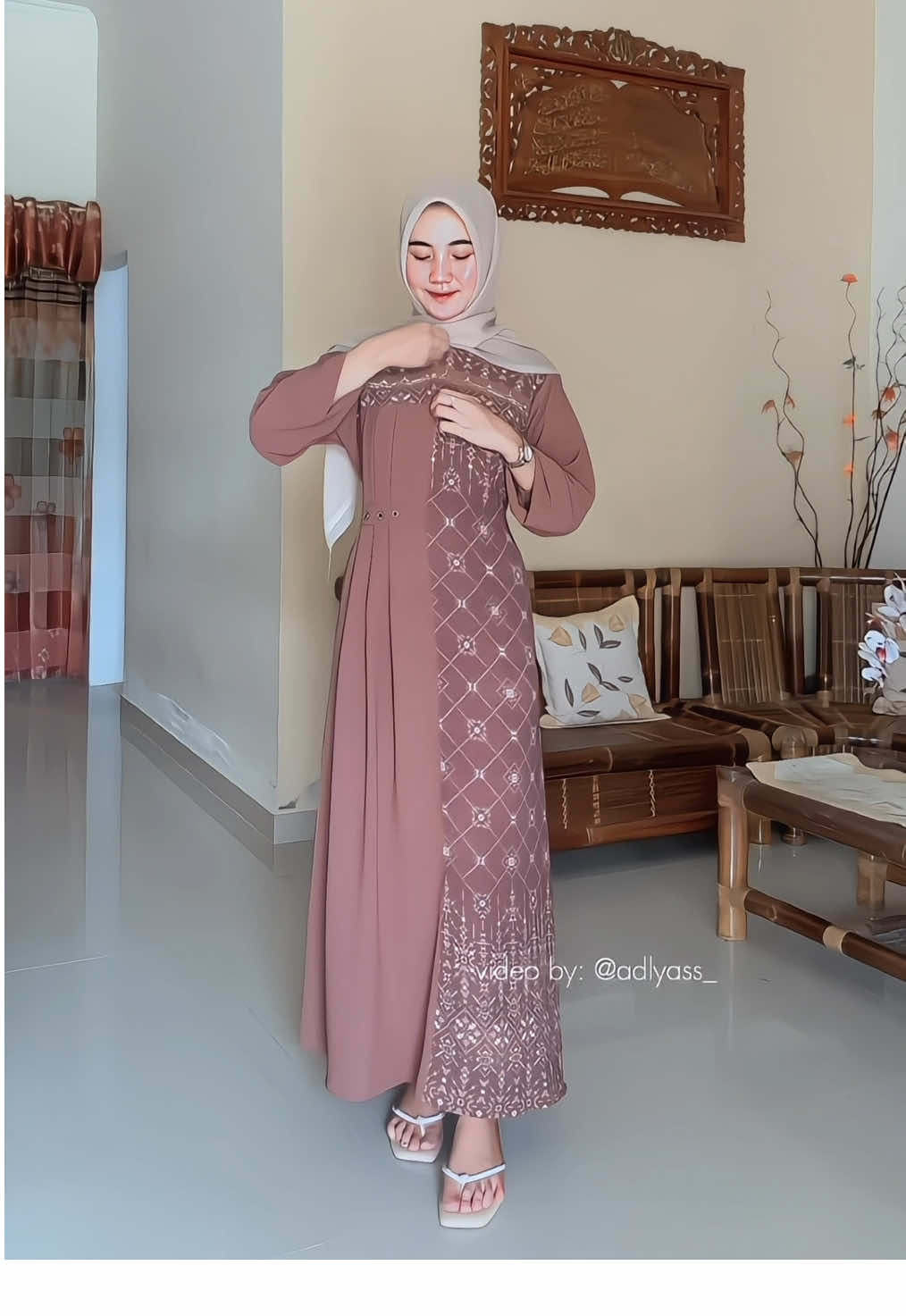 yapp saat nya nyicil outfit buat lebaran kann, nih aku ada racun gamiss modelnya lucuk juga murcee🤪🫶🏻✨ #gamismurah #outfitlebaran #lebaran2025 #ootdlebaran #busuifriendly #lebaran #gamis #gamiskekinian 