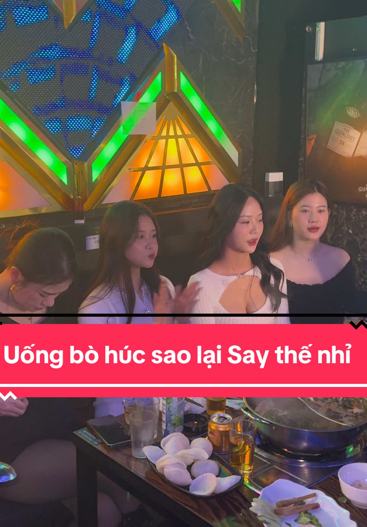 Xin một chân bưng bê được không ạ🤪🤪#bannhacngoisaoviet #hottiktok #djnhatthien #mckun 