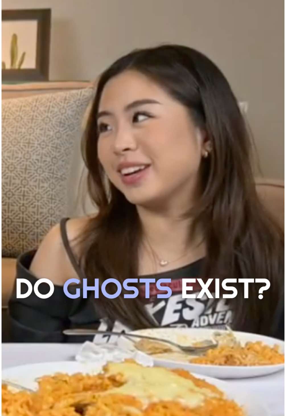 Have u encountered ghosts before?? Catch more spooky stories on our yt channel at freal.studios @jasmin ♡ @mica  #ghost #reddit #encounter #frealstudios 
