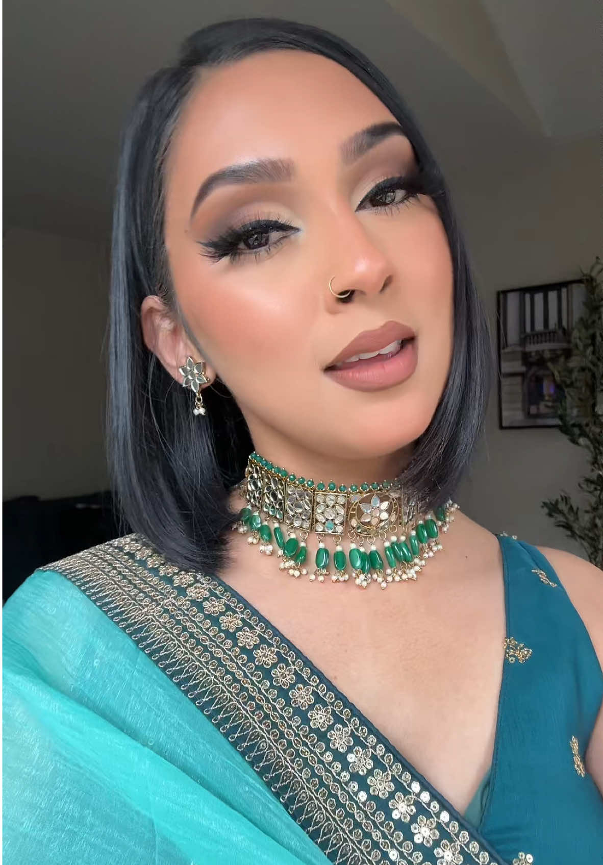 Latina makeup is my vibe for 2025!!  #latinamakeup #browngirl #saree #makeuplook 