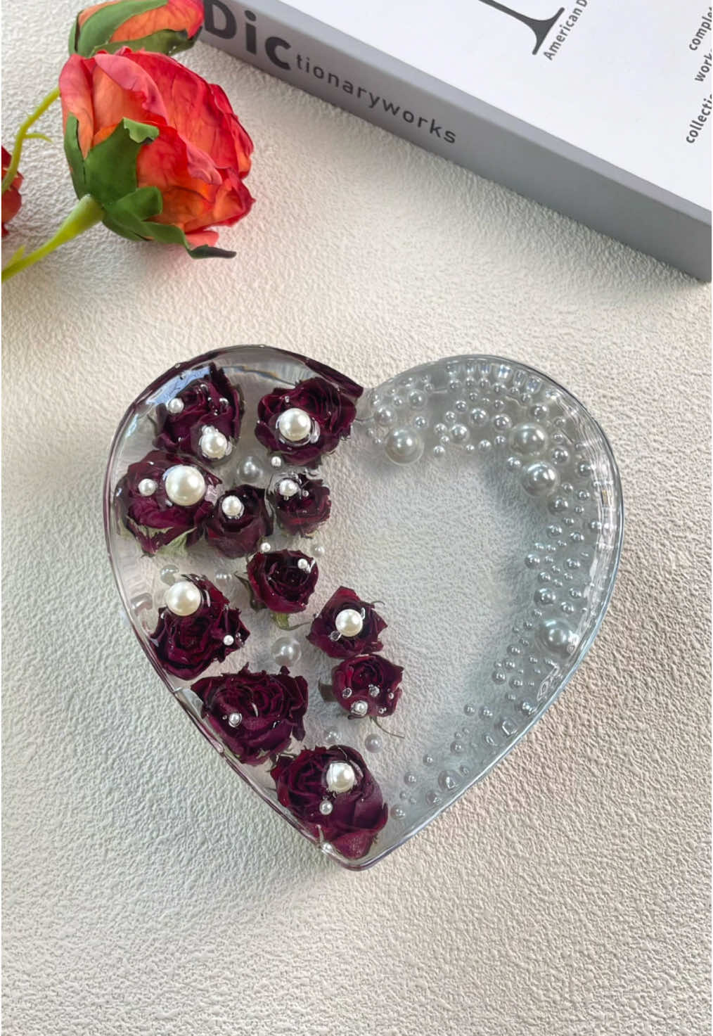 True love lasts forever. Flower and resin are perfectly combined.#resinart #resin #DIY #trending #USA #personalizedgifts #gift #decoration #Romantic 