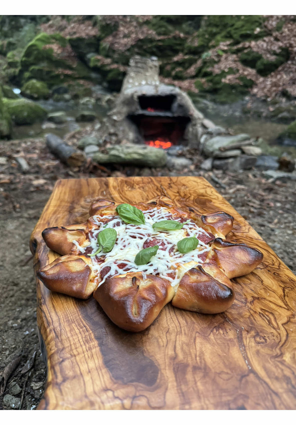 Doğal Taş Ocakta Yıldız Pizza ⭐️🍕 Star pizza in natural stone quarry  #outdoorcooking #nature #sausage #pizza #asmr #asmrvideos #outdoor #bushcraft #survival #primitive #foodvideos #yummyfood 