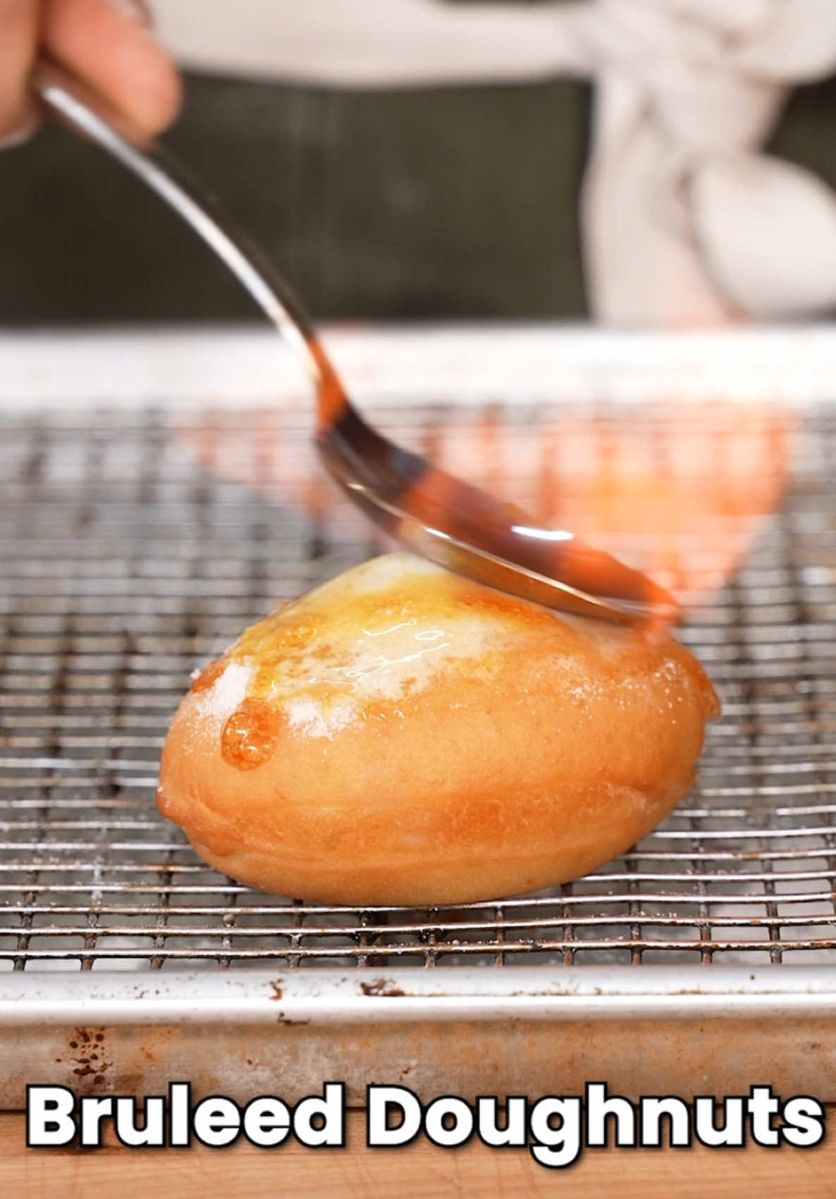 Brûlée stuffed donuts #fyp #chef 