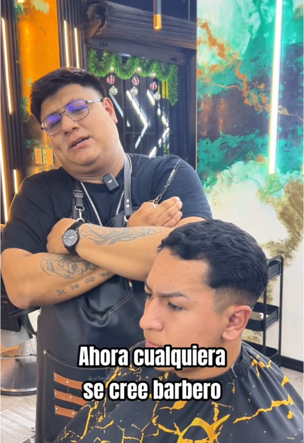 Entrevista a un barbershop 💈🧔🏽‍♂️ 📲 Etiqueta a tu amigo barbero