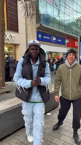#creatorsearchinsights Quiz Challenge On The Streets of Liverpool #treanding #streetinterview #fpy #viralvideos #liverpool 