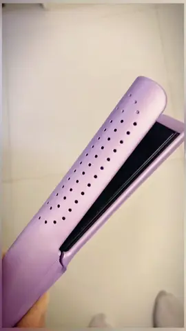 This tool makes doing my hair so much quicker! #hairtutorial #wavytalk #airflowstyler #wavytalkhair 💗