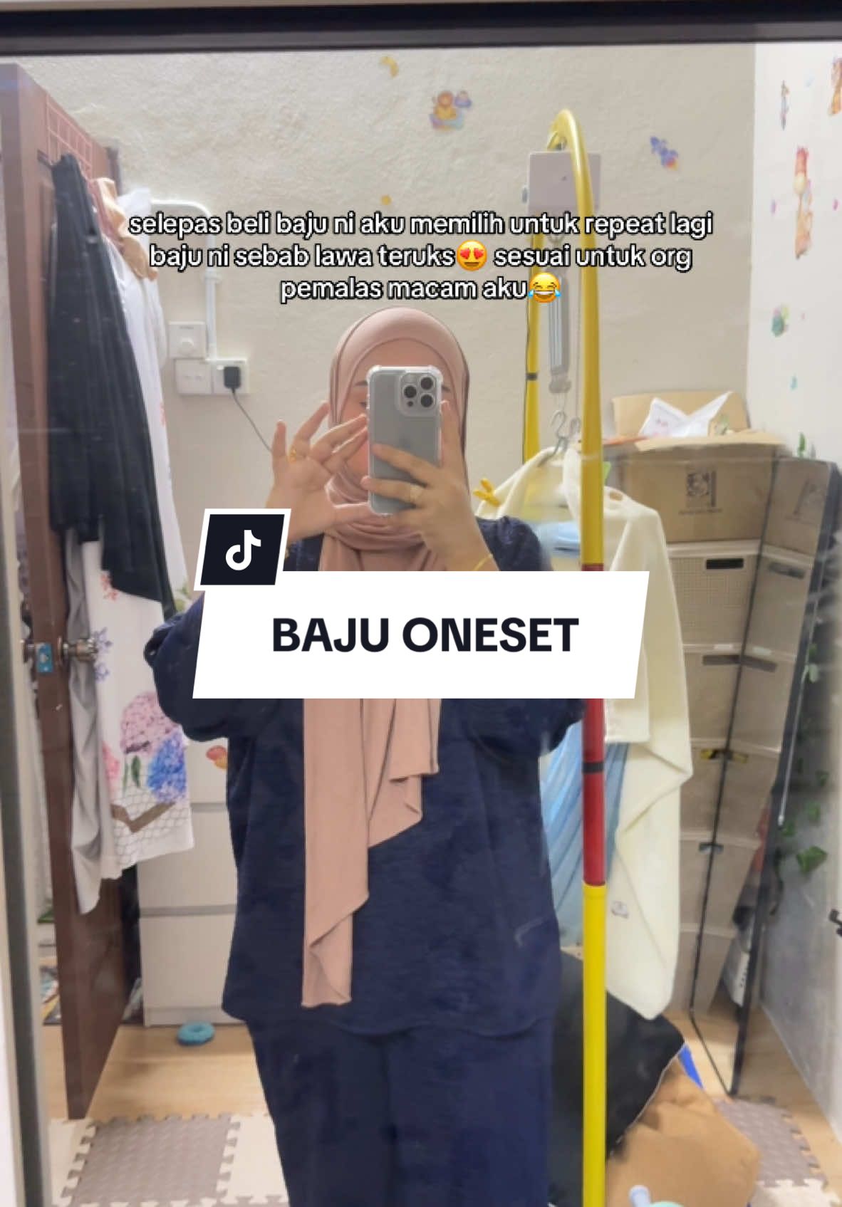 tolong beli wak lawa dooh baju one set ni😭. Kita pakai size 2 berat 70kg  #bajuoneset #bajumurah #bajuviral #fyp #bajusatuset #bajupalazo #bajupuff #bajuperempuan #outfitsimple #outfitcheck 