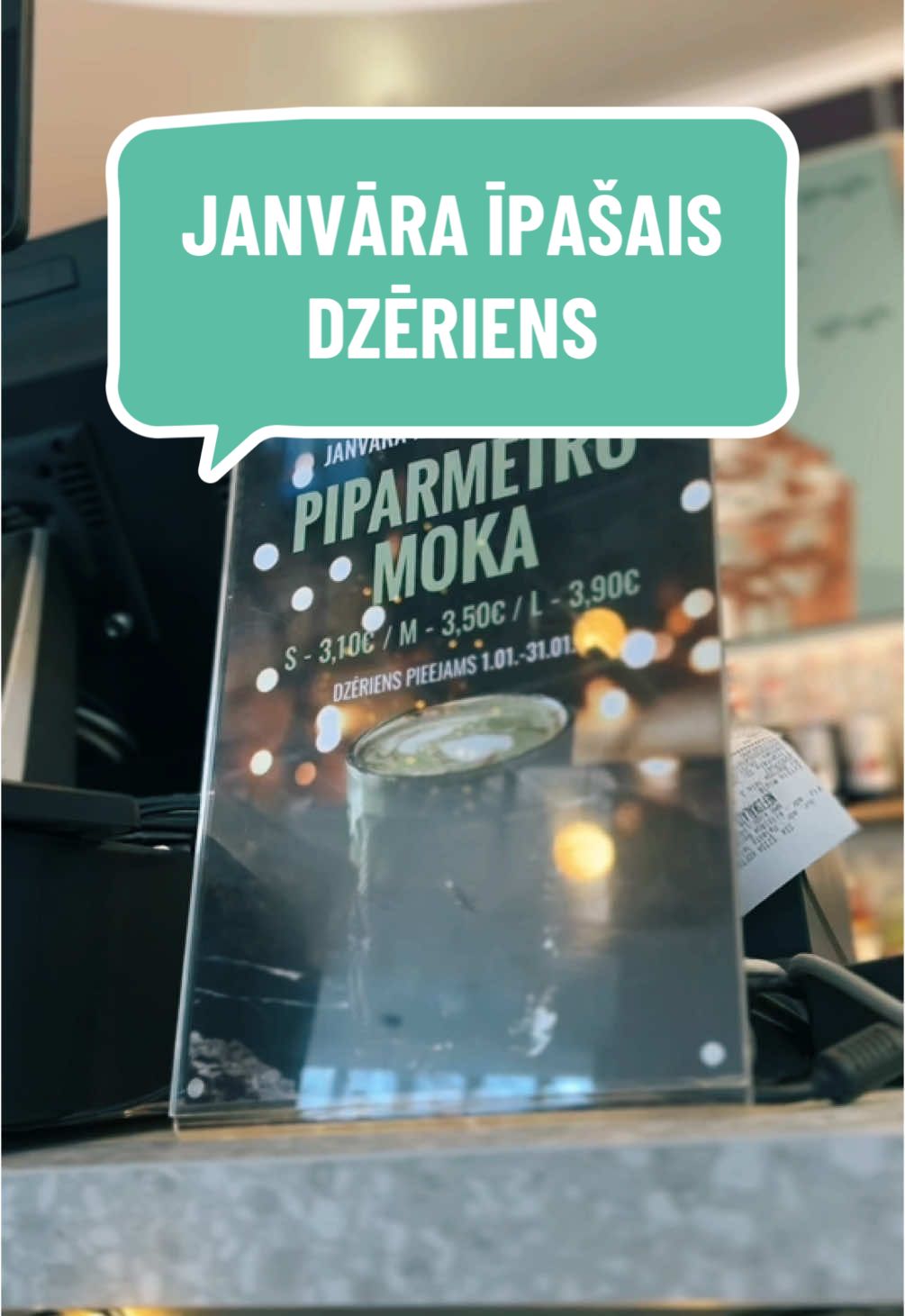 Par godu Zaļās koka čūskas gadam Kofīšopa īpašais janvāra dzēriens - piparmētru moka! 💚🦔🐍 Izvēlies arī kādu no augu pieniem, piemēram, zirņu pienu! #ezīšakofīšops #kafija #moka #ezītismiglā #veganuary 