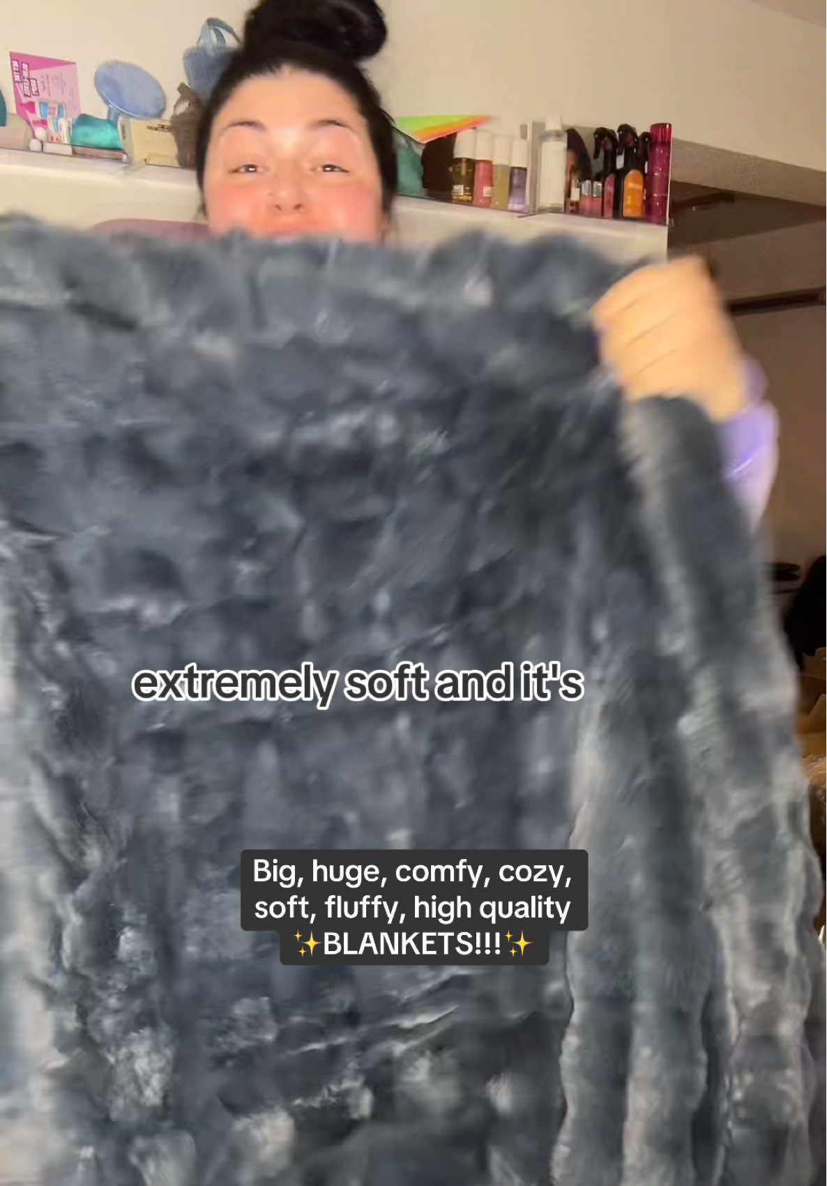 We’re all blanket addicts in this household 🤭🤭  #blanketlife #blankets #fluffyblanket #softblanket #viralblanket #fyp #foryou #blanketreview #unboxing 