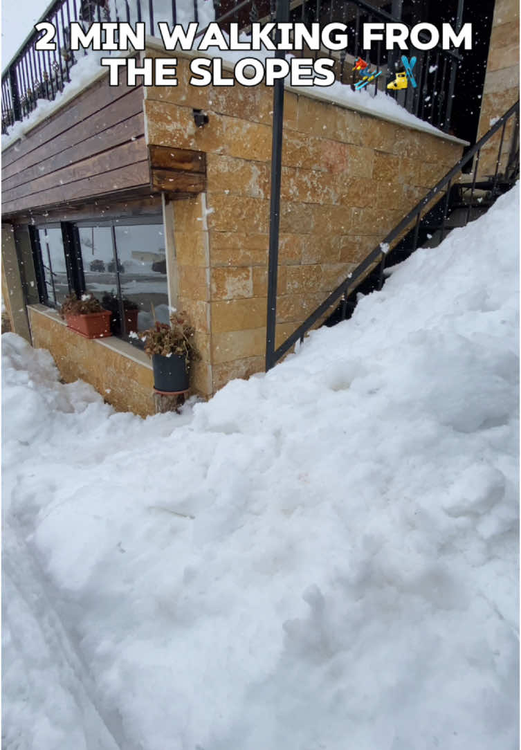 A snowy getaway located in Arez📍 - 2 min walking from the cedars ski resort 🎿 - Fits up to 10 guests 👨‍👩‍👧‍👦 The place includes  - Living room ✅ - 3 bedrooms 🛌 - Equipped kitchen 🍽 - 2 Bathrooms🚿 - Terrace ✔️ - Chimney 🔥 - Central heating system ✅ - Wifi 📶 - Tv 📺  Check in 2pm Check out 12pm Prices per night  200$ weekdays  250$ weekends  Contact us on 76 487 043📞