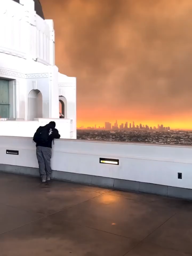 View of Los Angeles from Griffith Observatory #LosAngeleswildfire #wildfire 