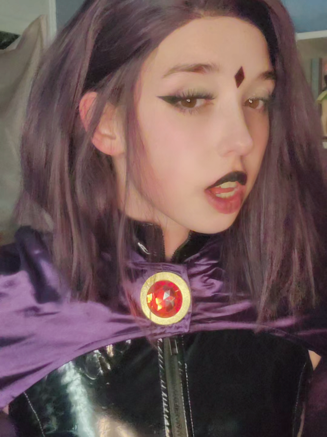 check out my insta before tiktok get banned!! 🥺 ♡ ♡ ♡ ♡ ♡ #Tiktok #teentitanscosplay #teentitans #cosplay #ravencosplay 