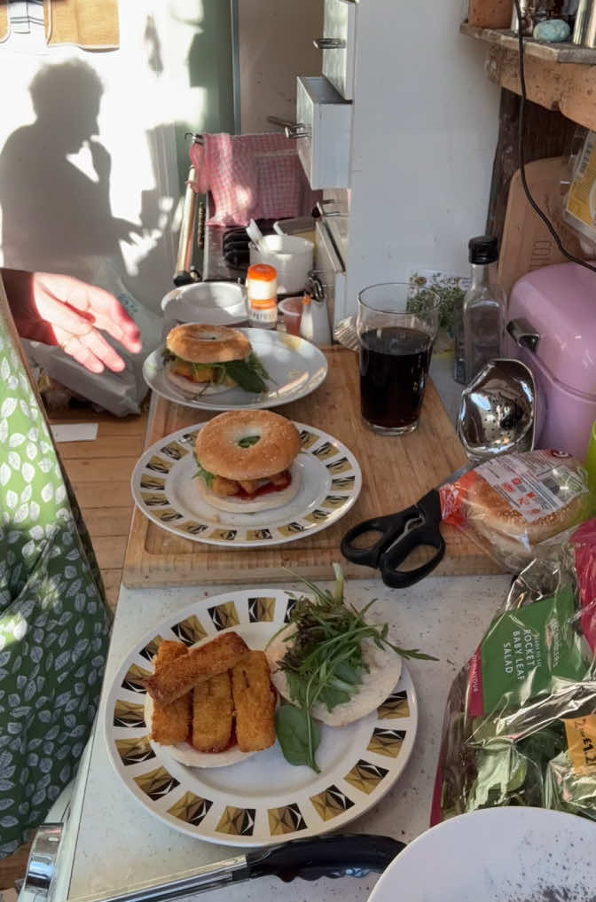 #2025 #eating through my #hoarded #food we used up part of the #excess of #fishfingers as well as #finishing off a #squeezy #bottle of #saladcream so this was actually kind of lush so gets a 7/10 #bagel #bagelsandwich #fishfingersandwich #motherclutter motherclutteruk 