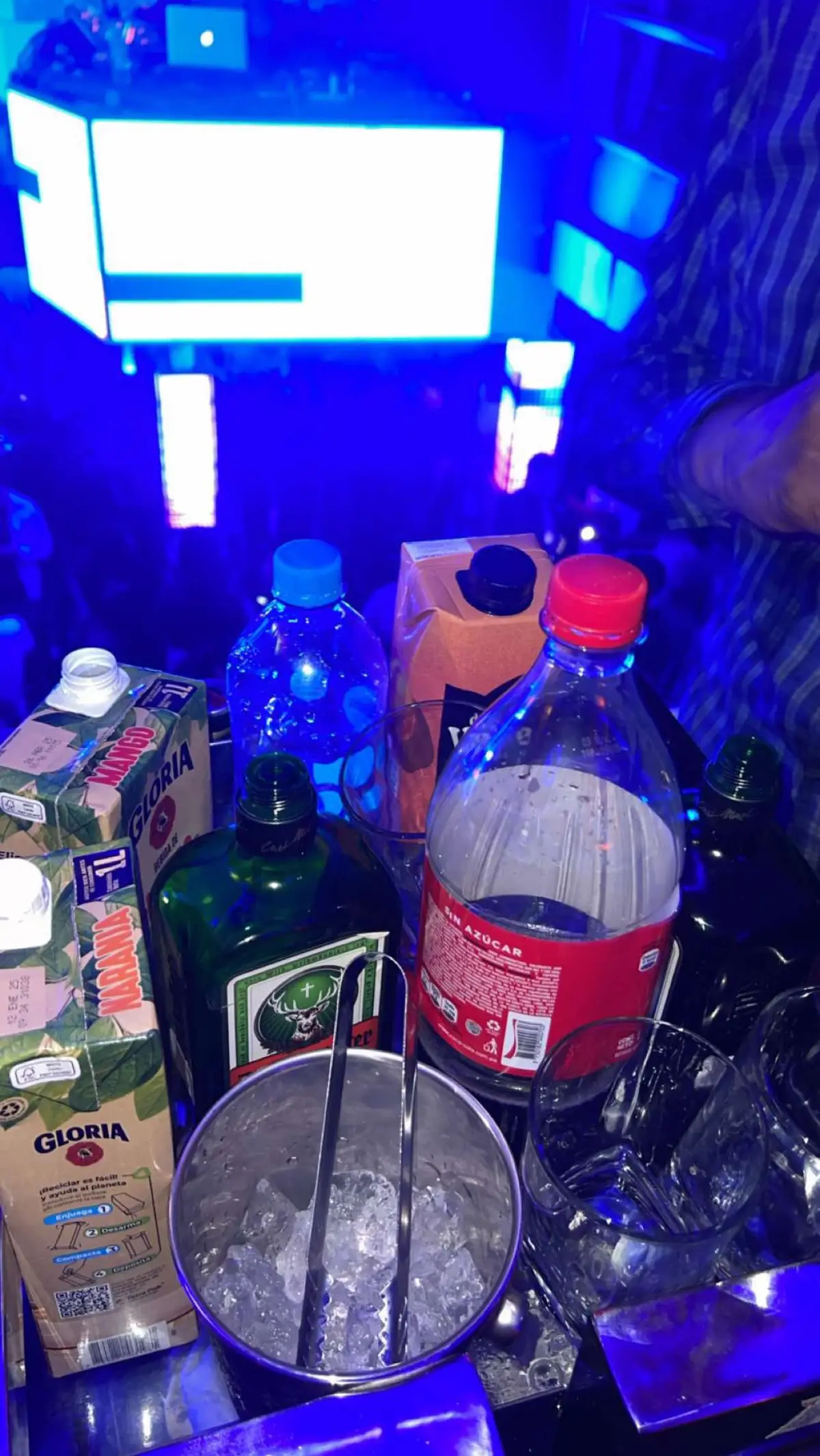 Fotos para fingir que estás tomando #estadosparawhatsapp #diiscoteca #fotosparafingir #flypシ #paratiiiiiiiiiiiiiiiiiiiiiiiiiiiiiii #viral_video 