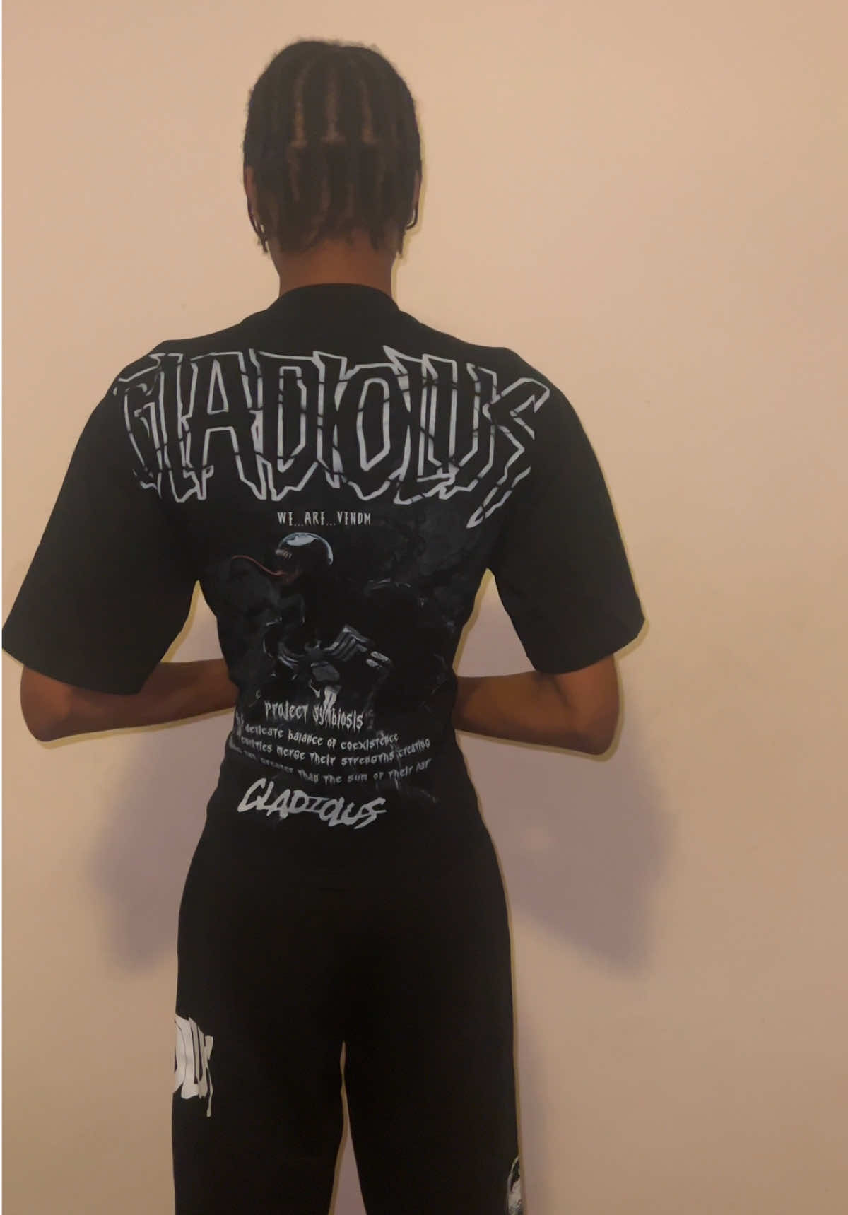 @Gladiolus Apparel | Venom is kinda mogging me ngl. Cop these fits at Gladiolus Apparel while you can they are fireee and they honestly fit so nice #bodybuilding #fyp #transformation #motivation 