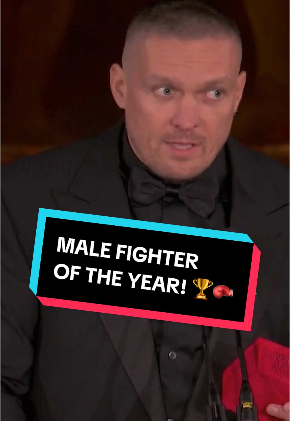 𝗜𝗧 𝗝𝗨𝗦𝗧 𝗛𝗔𝗗 𝗧𝗢 𝗕𝗘 𝗛𝗜𝗠! 😮‍💨 Oleksandr Usyk is the Male Fighter of the Year! 👑 🏆 🇺🇦 🐐 #TheRingAwards #Boxing #OleksandrUsyk #FighteroftheYear