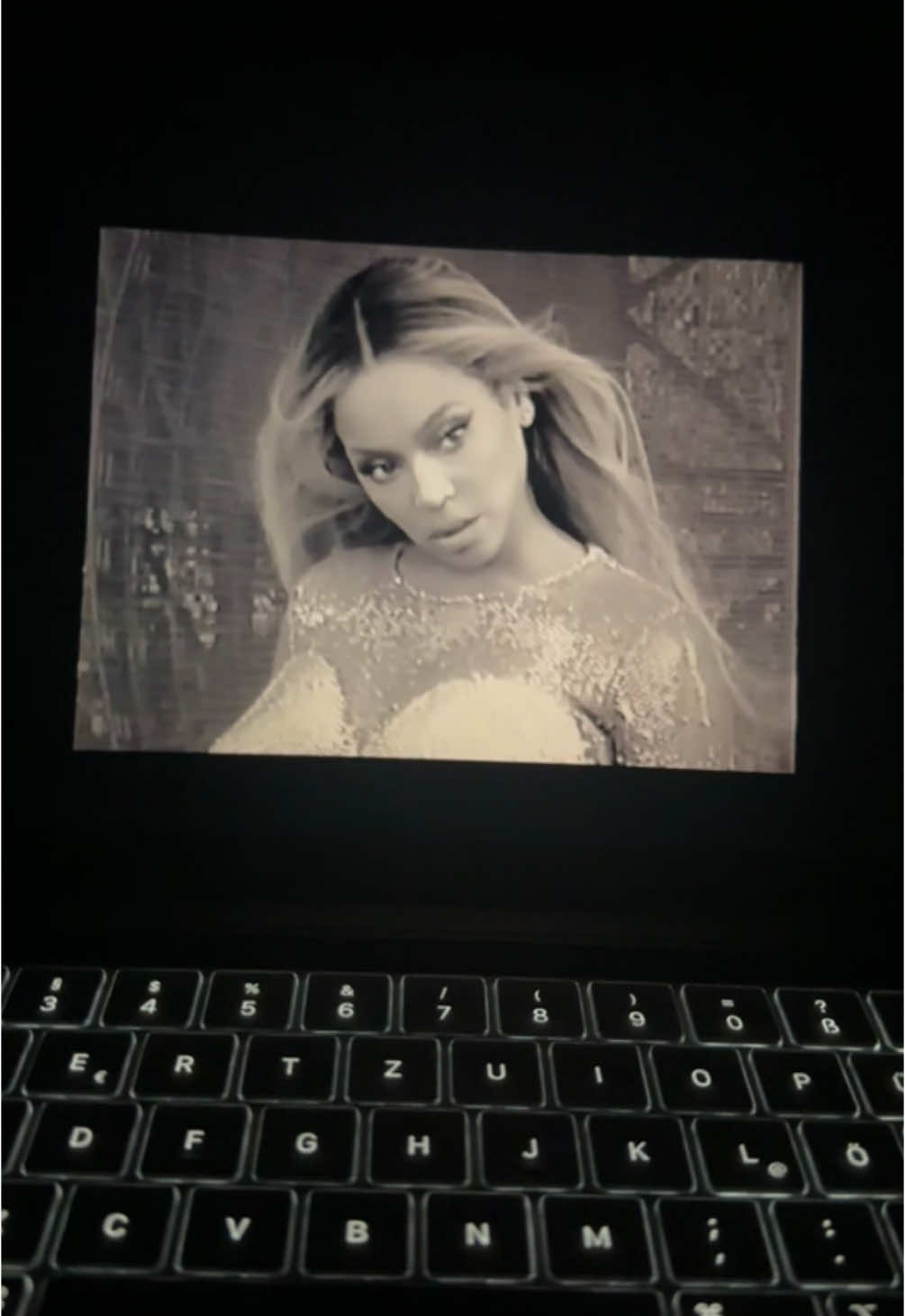 THIS PART>>>>    #beyonce #beyhive #renaissance #rwt #renaissanceworldtour #renaissancetour #b #renaissancefilm 