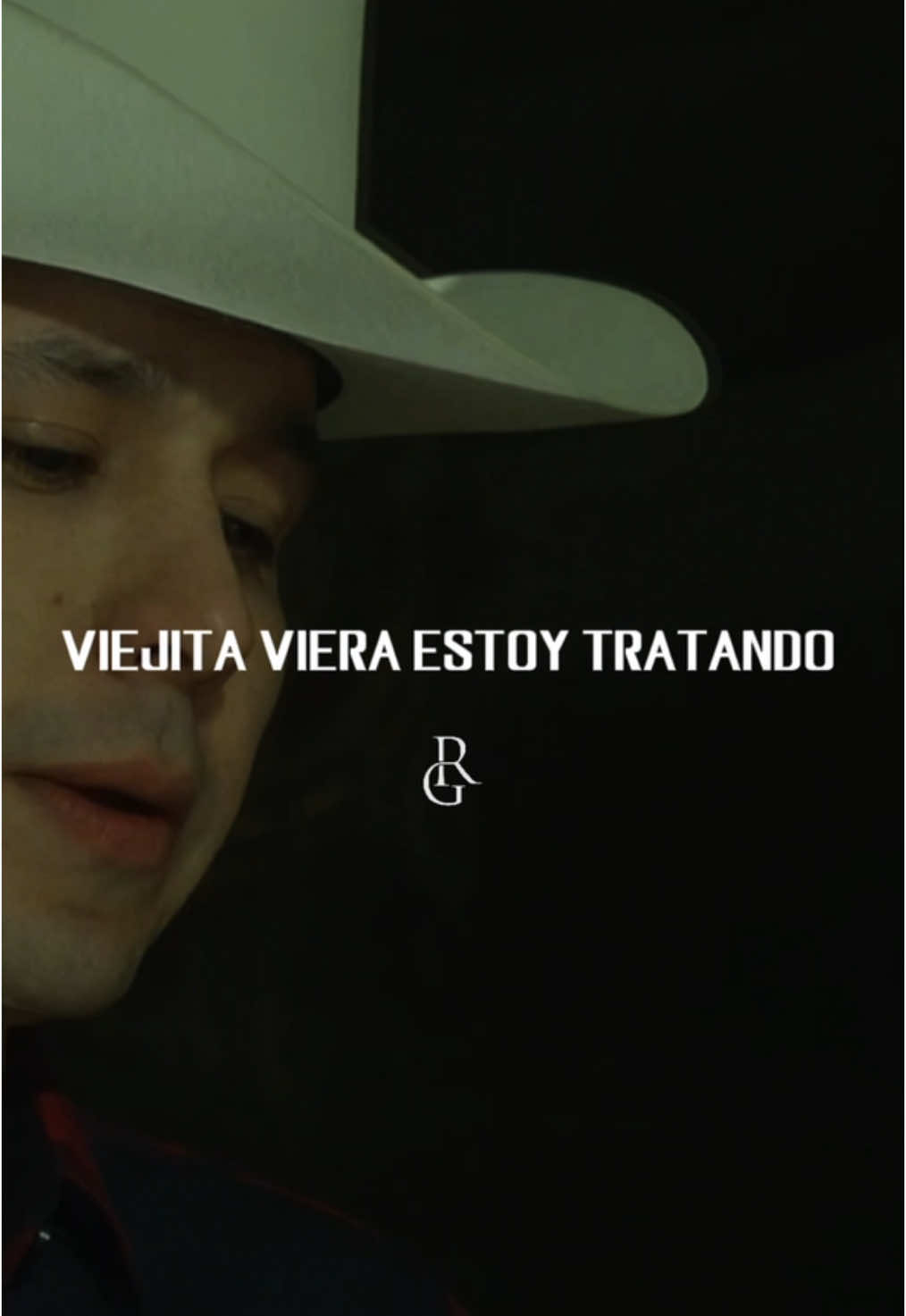 Viejita viera estoy tratando…#corridos #jrtorres #motivacion #corridosmotivadores #estoysolo #solo #tengomiedo #miedo #metasysueños 