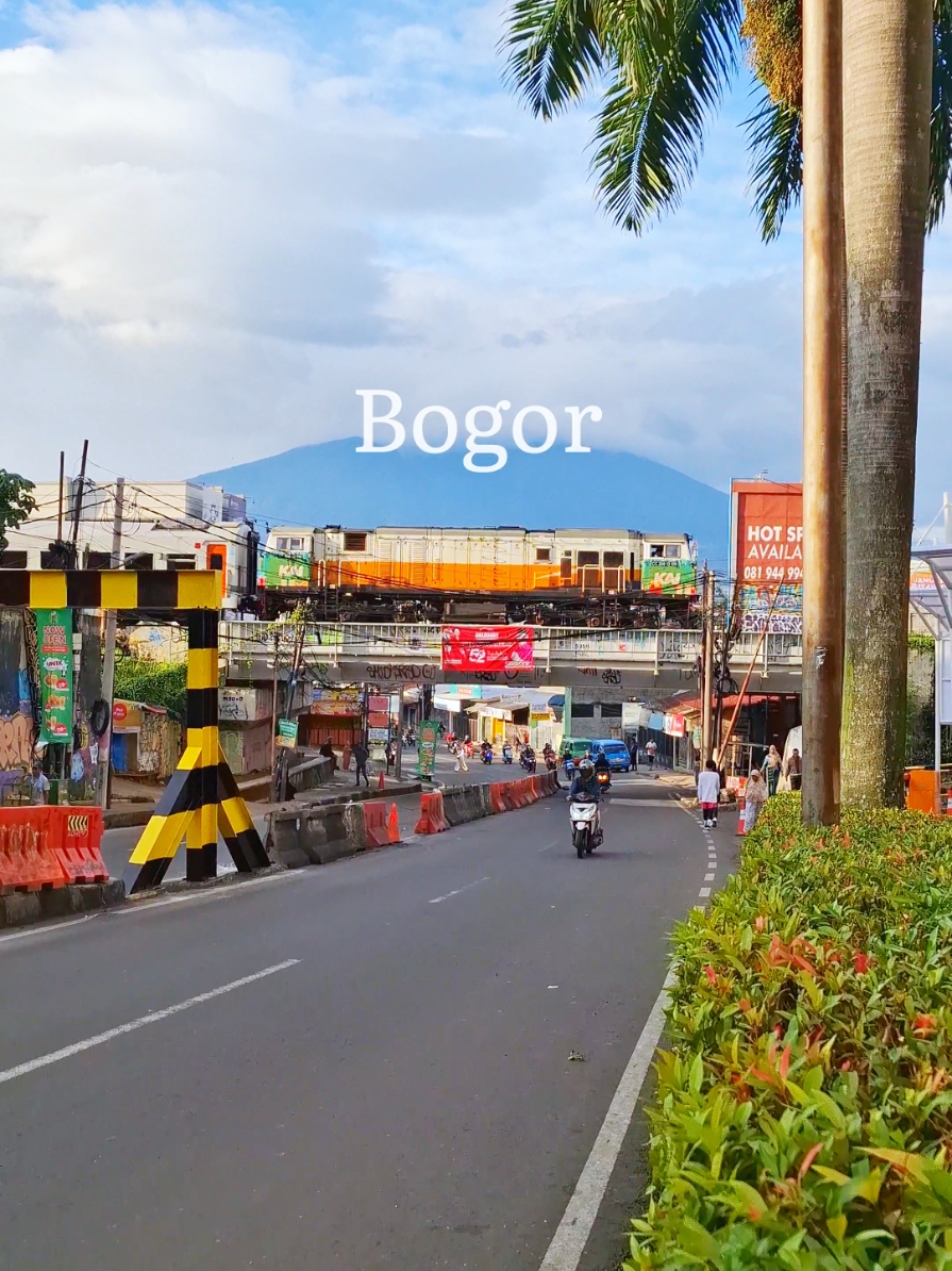 Bogor dengan segala kenangannya #bogor #bogorhits #bogordaily #bogorvibes #bogorkotahujan 