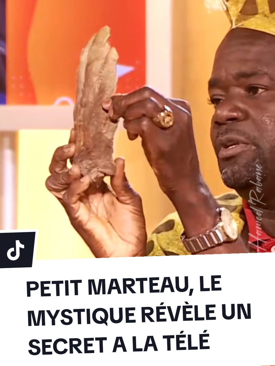 Ce médium relève un secret mystique à la télé, utilisé par les pasteurs #mediumpetitmarteau #pplk #RTI #aziz47 #viral_video #shola #peoplemik #la3 #cotedivoire🇨🇮 #medium #pasteur 