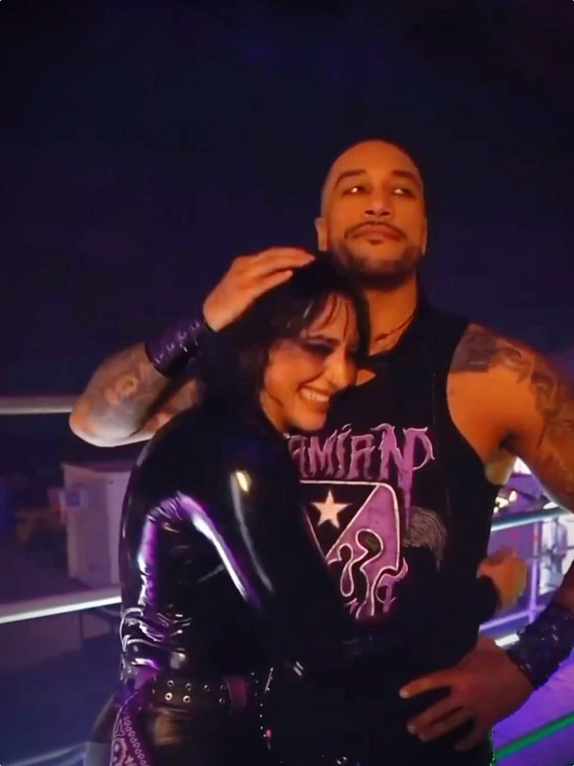 I love these two so much 🥺🖤💜 #rhearipley #fyp #damianpriest #WWE #mami #allrise #wweraw #birdsofafeather #terrortwins #friendship 