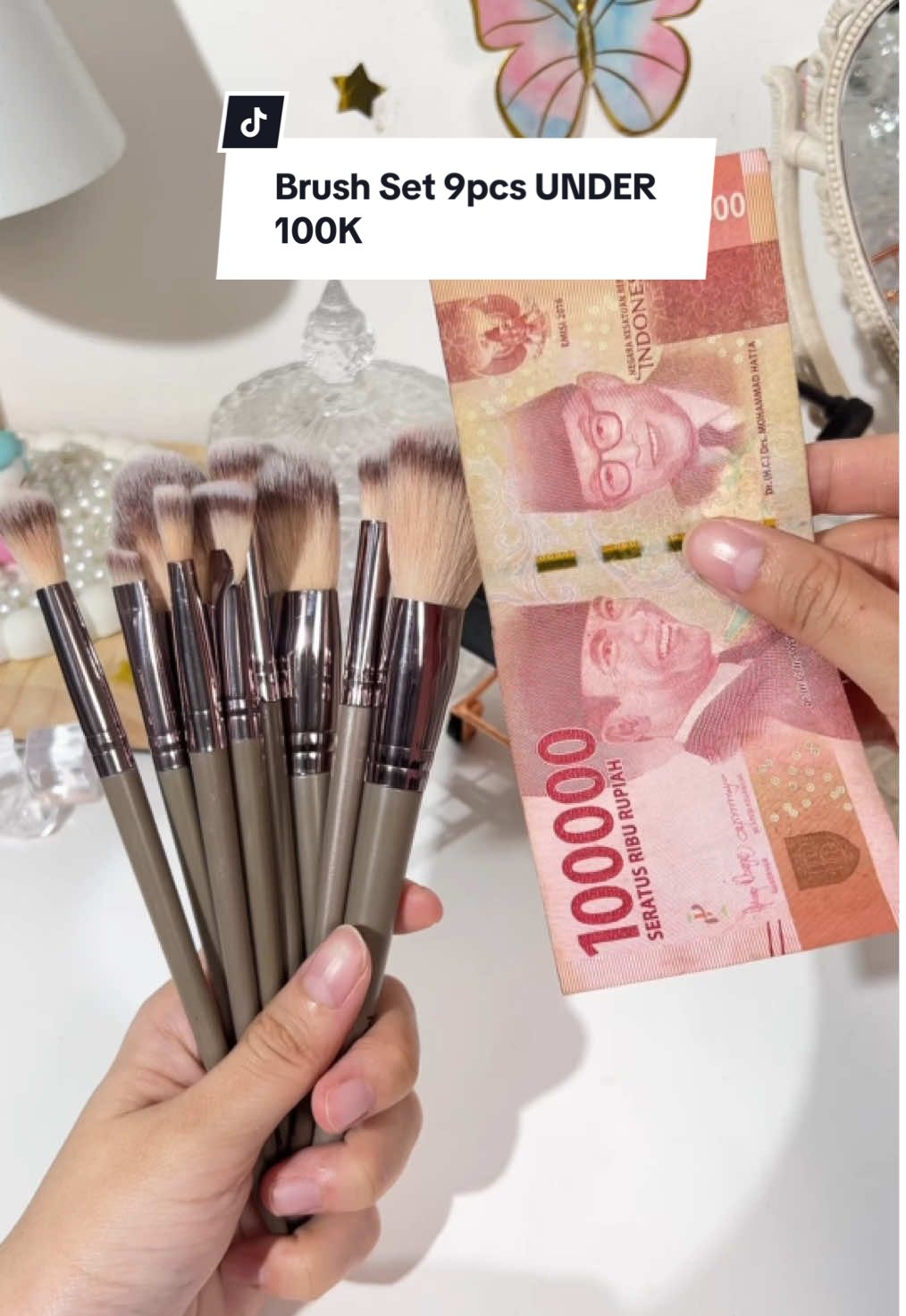 Nggak sampe 100k udah bisa dapet brush isi 9pcs yang affordable! #MAANGE #MAANGEbeauty #MAANGEtools #viral #pilihbrushpilihMAANGE #racuntiktok #makeup #recommendations #rekomen #maangebrush #brush #maangesetbrush #makeuptools #brushmakeup #makeupbrush 