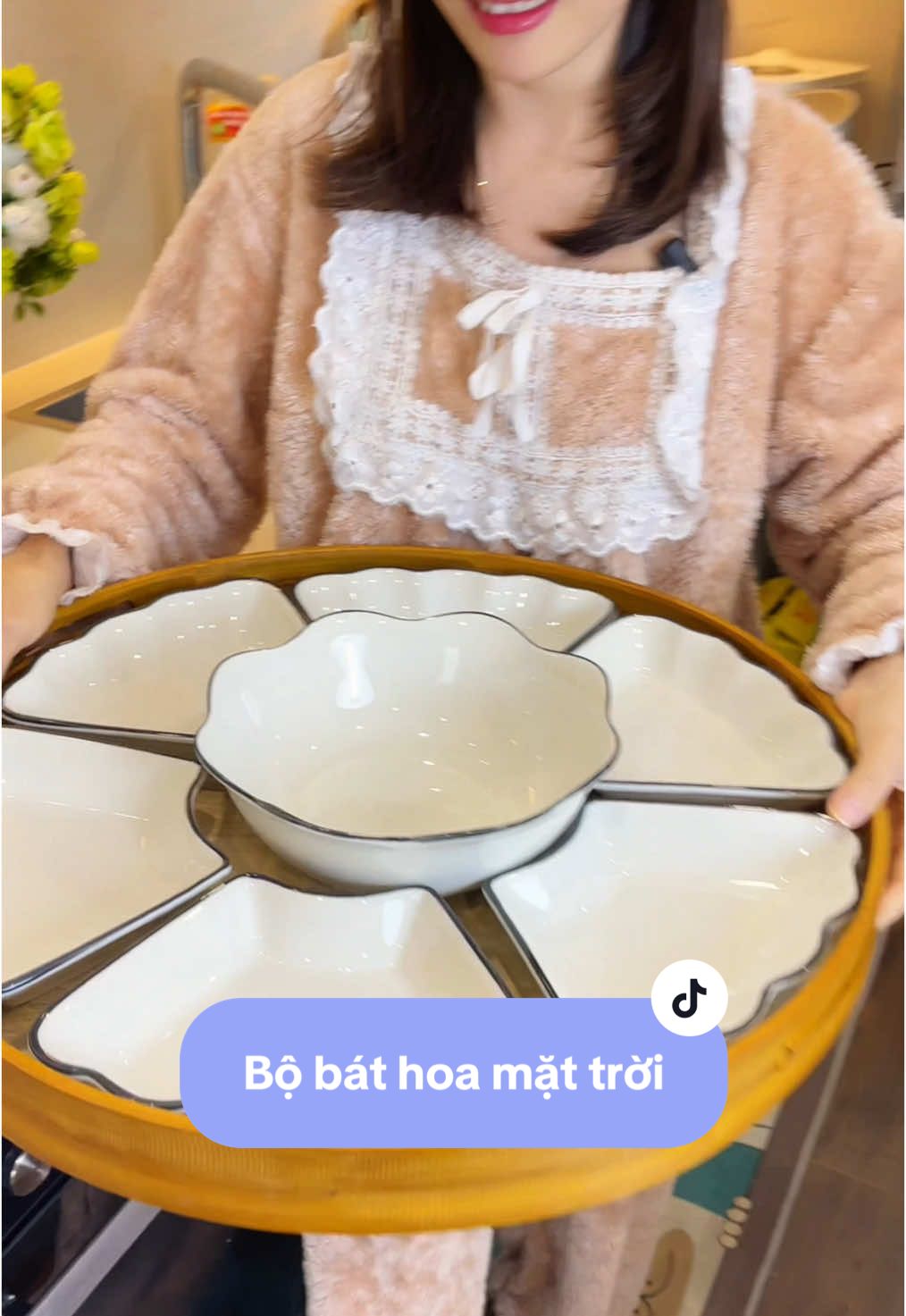 Bộ bát hoa mặt trời bầy cỗ thì đẹp lắm #bathoamattroi #bobatdep #yenminhonn 