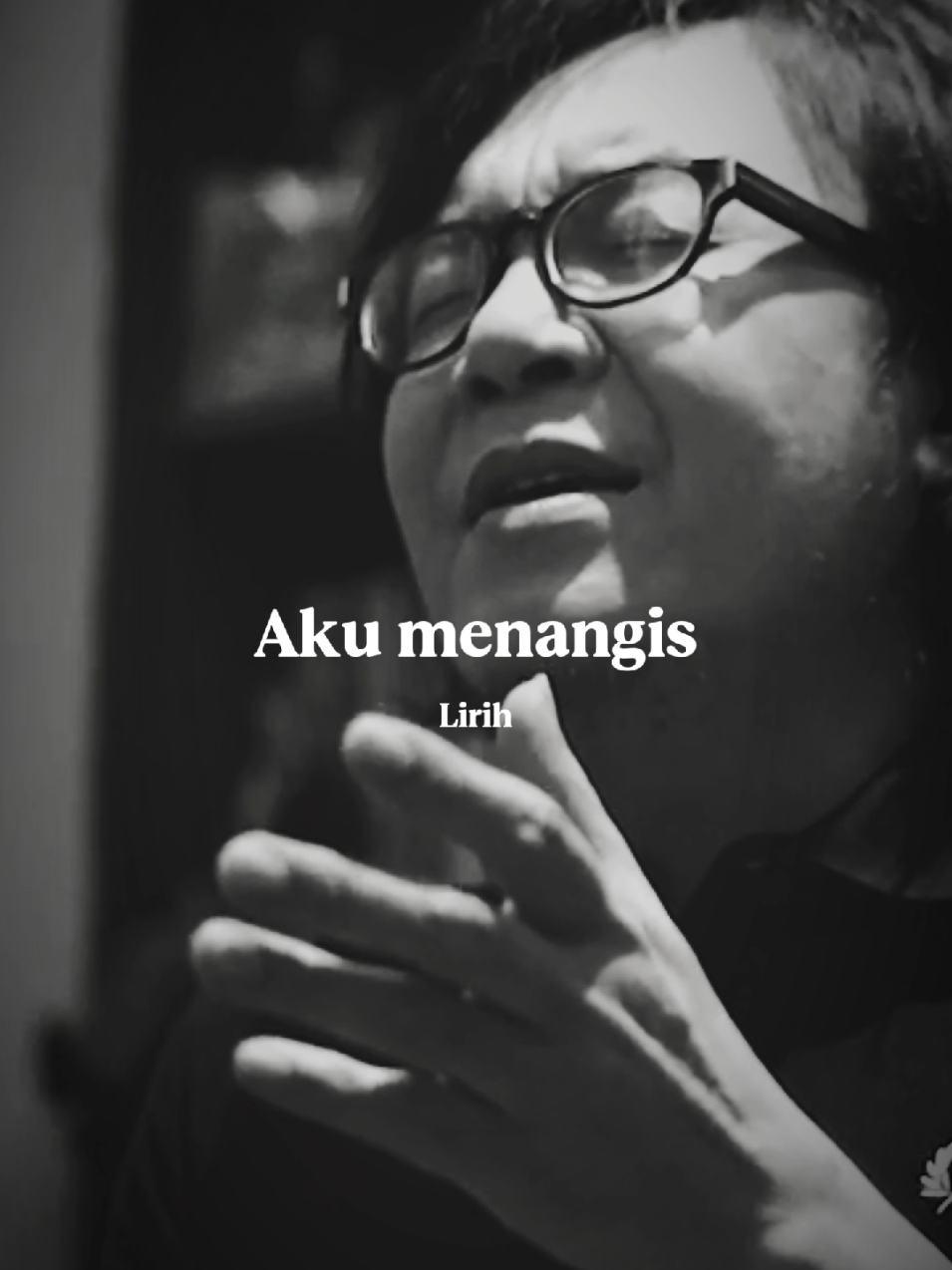 LIRIH #lirih #arilasso #laguindonesia #lagulawas #musikvideo #musikindonesia #lirikvideo #laguindo #storymusic #liriklagu 