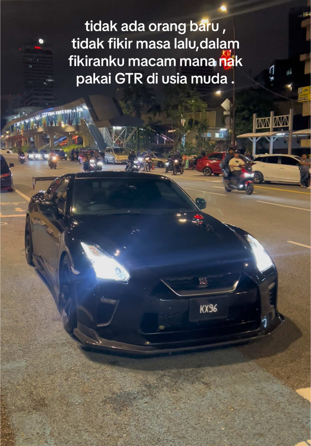 @AMIRUL YUSRI 96 pakai Honda dah kena cop kereta buruk takkan kena pakai GTR macam kau 🤣