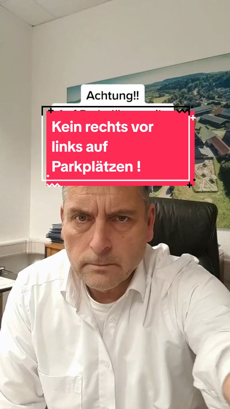 #erinnerung  Kein rechts vor links auf Parkplätzen.  #Parkplatz #verkehrsrecht #anwalt 