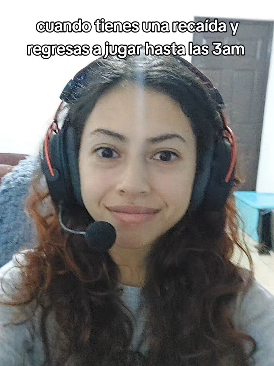 ayuda gente, regresé al lol 🫨 #recaida #videojuegos #humor #fyp #leagueoflegends 