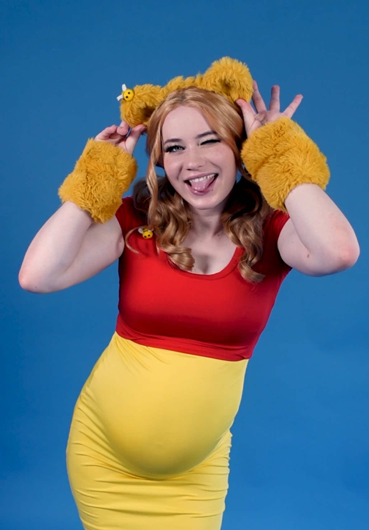 Pregnant cosplay goals: Winnie the Pooh! How do you think I did?! 🐻 #pregnancy #maternityphotoshoot #winniethepoohcosplay #winniethepooh #funny #aussie 