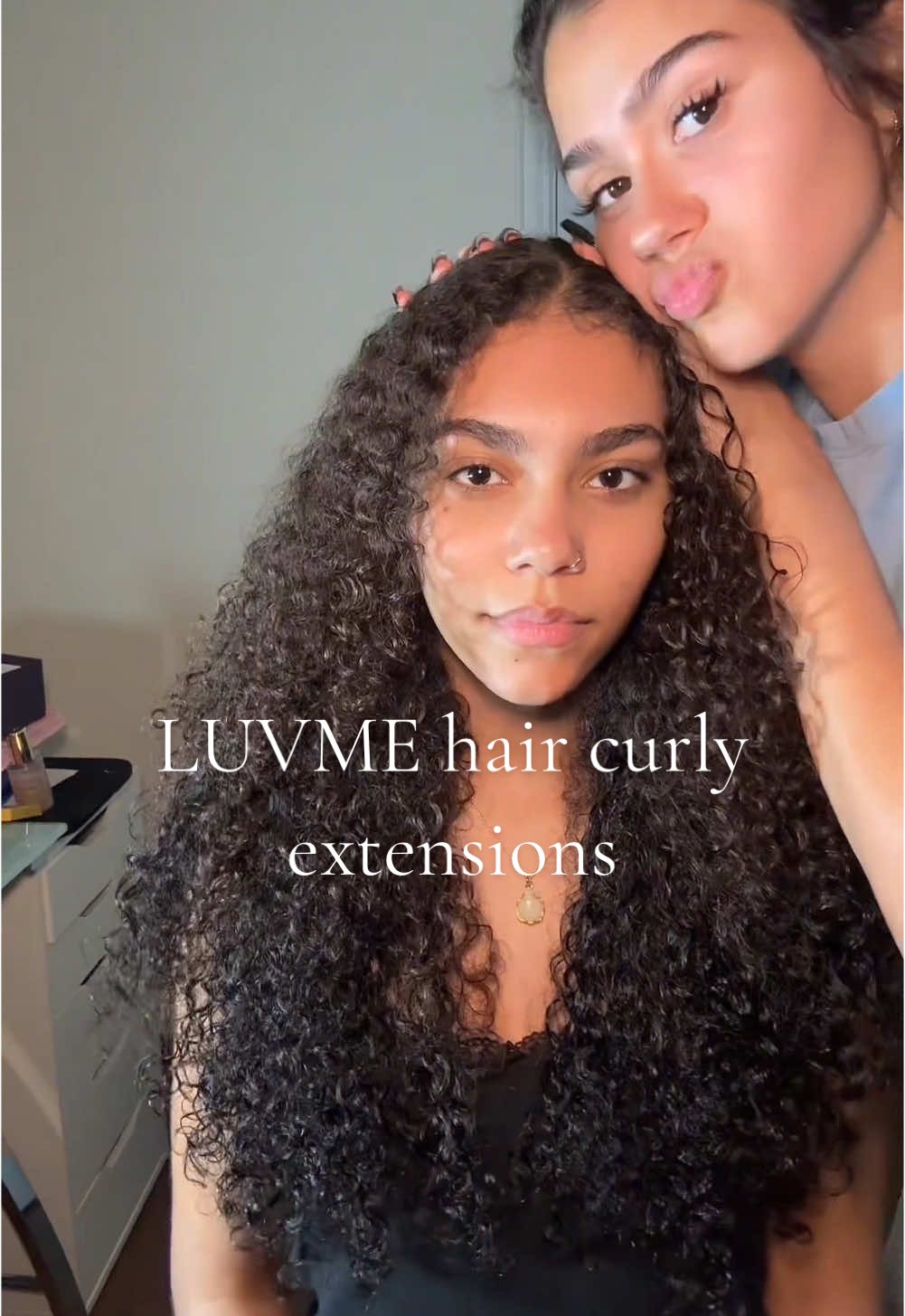 I am obsessed with these extensions @Luvmehair #hair #extentions #curlyextensions #curlyhairextensions #SelfCare #wiginstall #wig #newhair #hairgoals #curly #curlyhairroutine #clipins #curls 