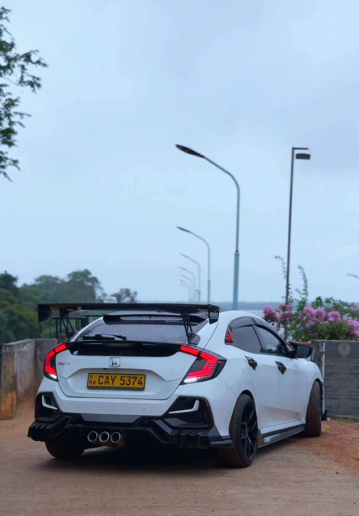 මායා නෙත 👀😵‍💫#CapCut #cay5374 #civicfk #honda #civicfk7 #sltok🇱🇰 #civicturbo #carsoftiktok #fypシ゚viral🖤tiktok #シ゚viralfypシ #foryou #civicsrilanka🇱🇰 #modifiedcivic #trend #modifiedcar #rainyday #onemillionaudition #trending 