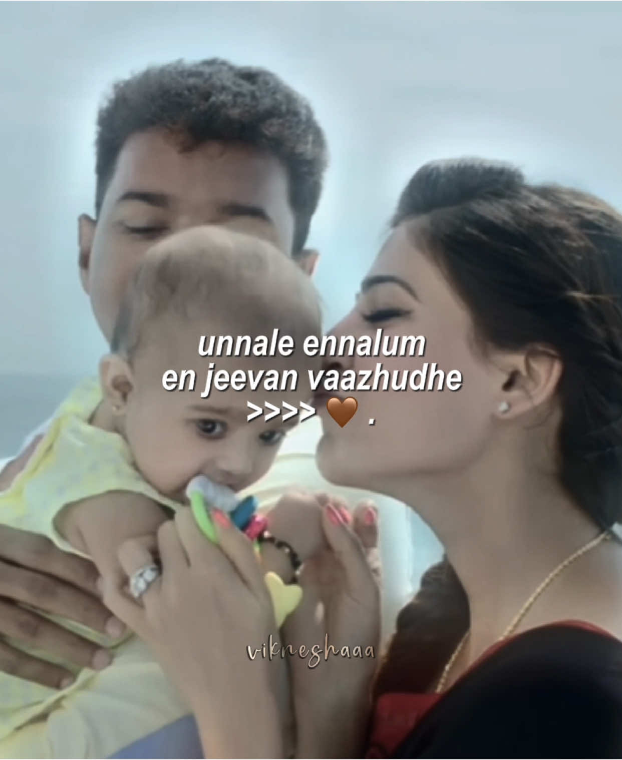 « என் ஜீவன் வாழுதே | 🤎 [ 20s ] : 🎀 edit )” . . ♪ : dheema mix - nelvin keys ✩ : theri . . 𖤘 #dheema #enjeevan #theri #anirudh #vijaysam #vijay #tamil #samantha #videoedits #tamilsong #kadhal #audiomix #vikneshaaa #editor #tamilmix #mp4 #fyp #fypシ゚ #vkvibez 